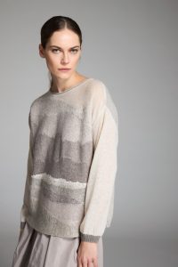 SWEATER S189 SKIRT S140